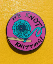 Load image into Gallery viewer, Knot Knitting Crochet Enamel Pin