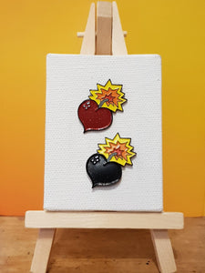 Lovebomb! 2 pin badge sharing set - Hashley Art