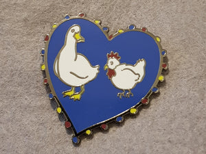 Featherly Love enamel pin - Hashley Art