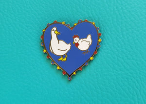 Featherly Love enamel pin - Hashley Art